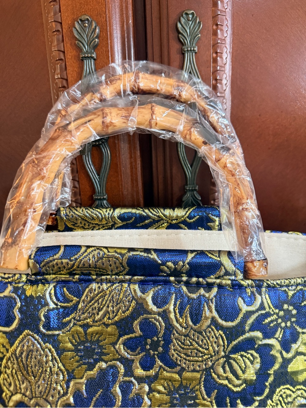 Blue & Gold metalic Floral Tote Bag 
with Bambo inspired handles large 
Bag NWT - Picture 4 of 10
